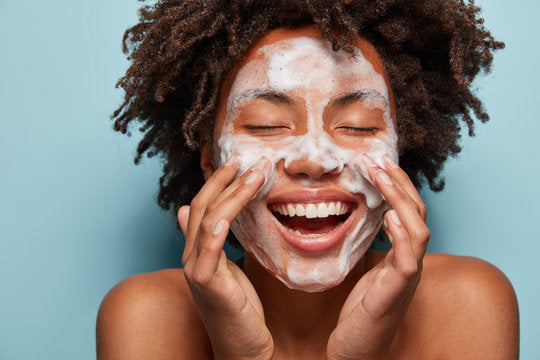 Introducing a better way to wash years off your skin.